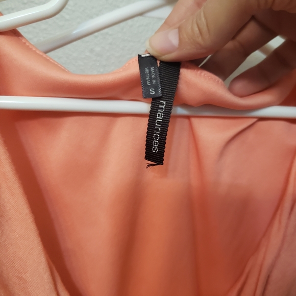 Maurices stretch nice no sleeve top - Picture 3 of 4